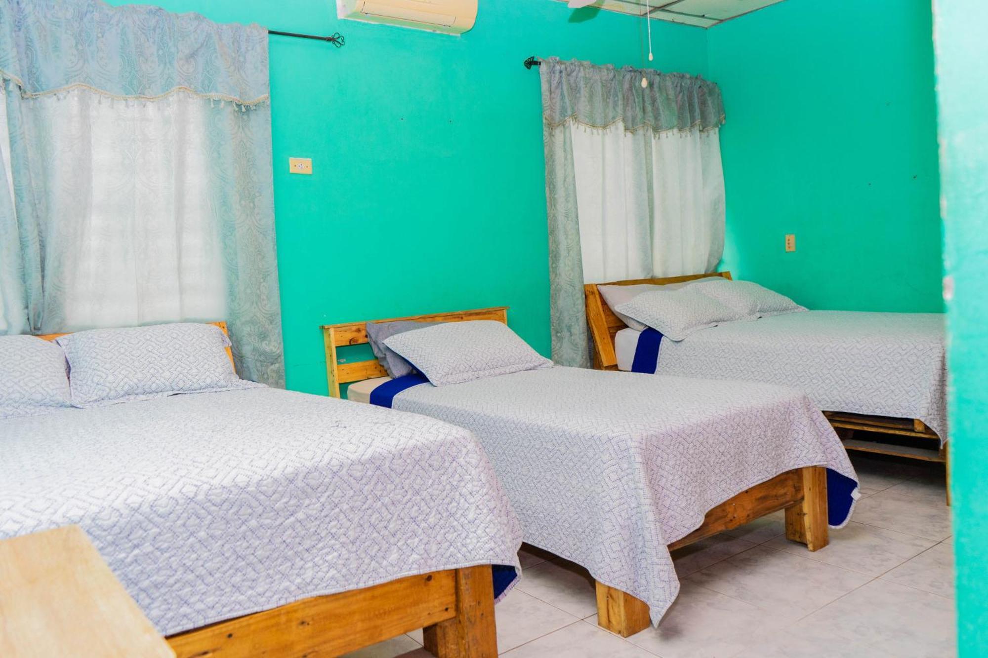 Hostal Familiar Argenal - David Kültér fotó